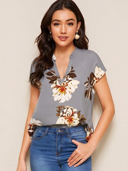 Floral Print V-cut Neck Dip Hem Top - Click Image to Close